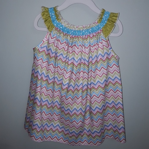 Life is a flutter summer dress size 2 - Picture 3 of 3